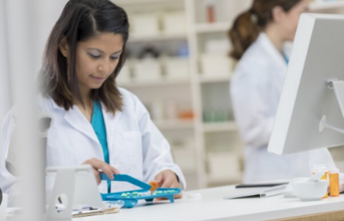 What Are the Benefits of Hiring a Pharmacist Technician?