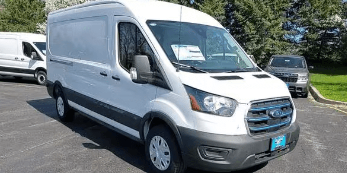 What is the Best Time of Year to Look for a New Van Deal?