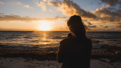 Woman:Yzugckinmmk= the Beach