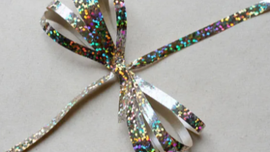 How to Make Curling Ribbon Bows for Gifts