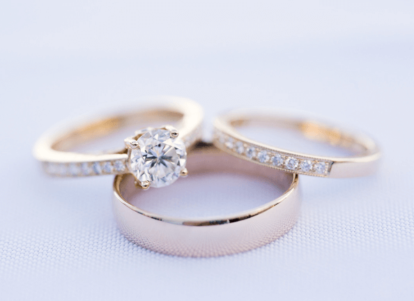 Engagement Rings vs. Wedding Bands- What is the Difference?