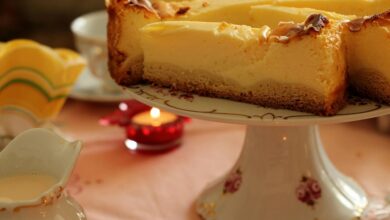 food curiosity in revealing desserts